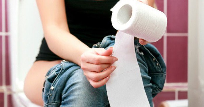 Dùng giấy vệ sinh đúng cách để tránh viêm nhiễm