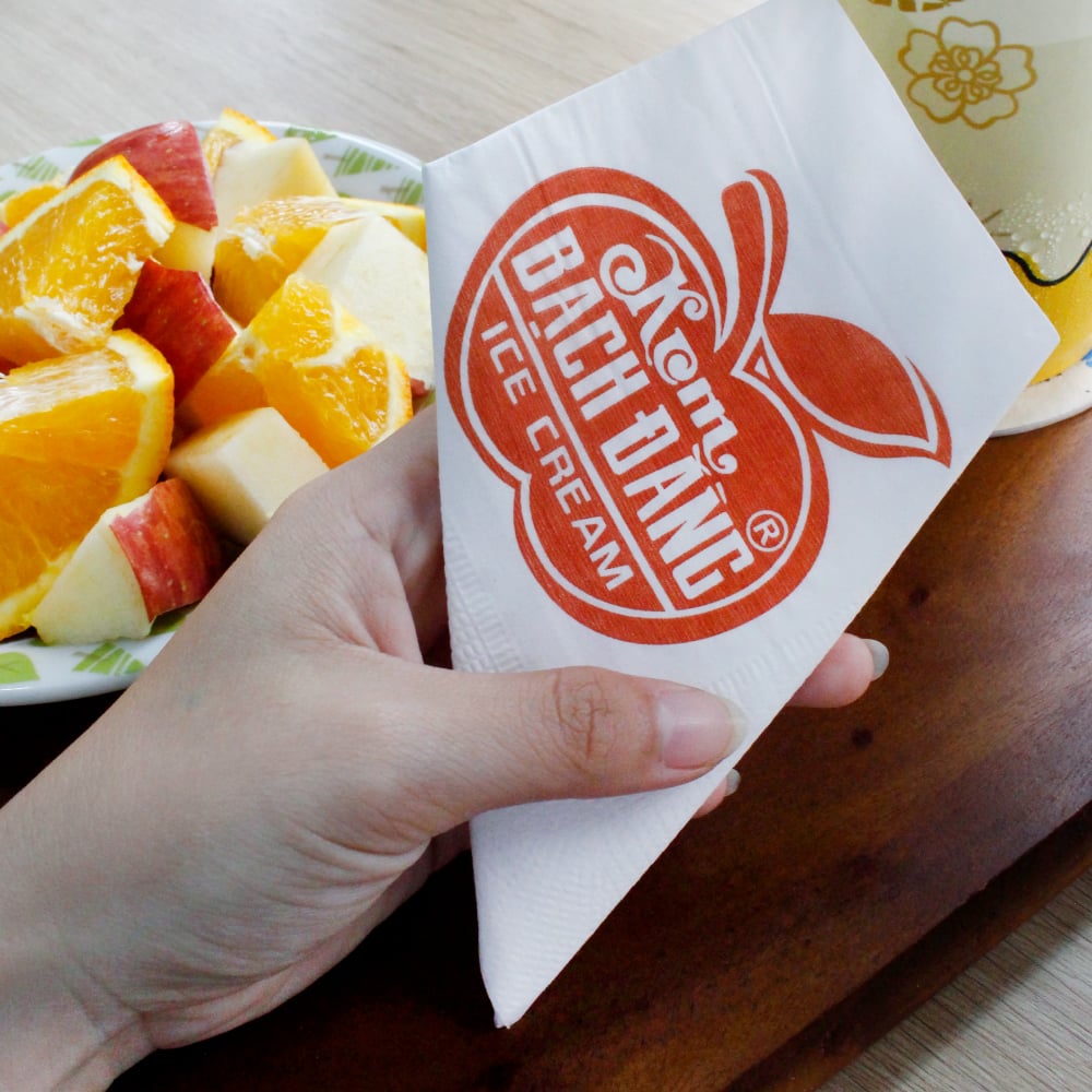 In logo miễn phí trên khăn giấy kem Bạch Đằng