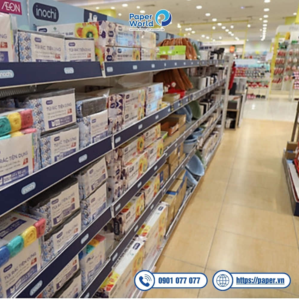 Mua túi đựng rác ở siêu thị
